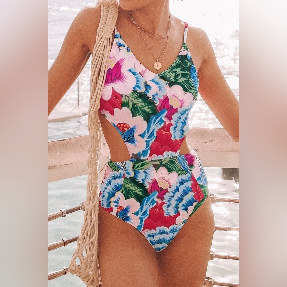 NWT! Cupshe Music City Print One Piece Swimsuit.